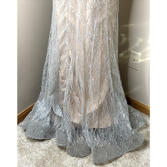 Jovani Nude Silver Beaded Plunge Evening Gown Formal Dress Size 8 - Picture 3 of 11